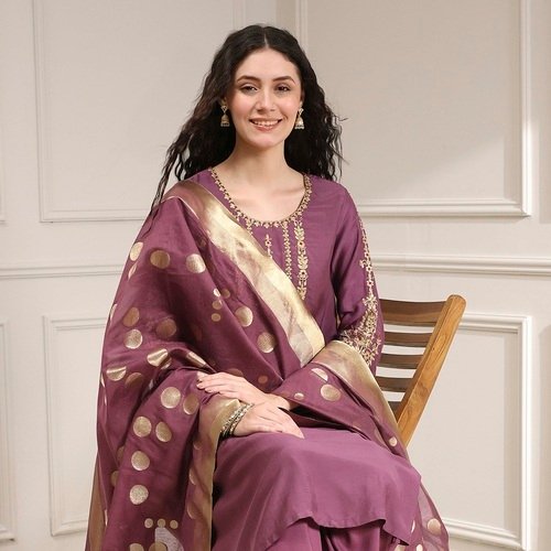 Rose Solid Straight Suit Set